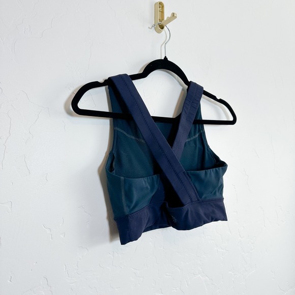 Athleta | Deep Breath Bralette Athletic Cross Back Sports Bra in Coastal Blue - Picture 5 of 7